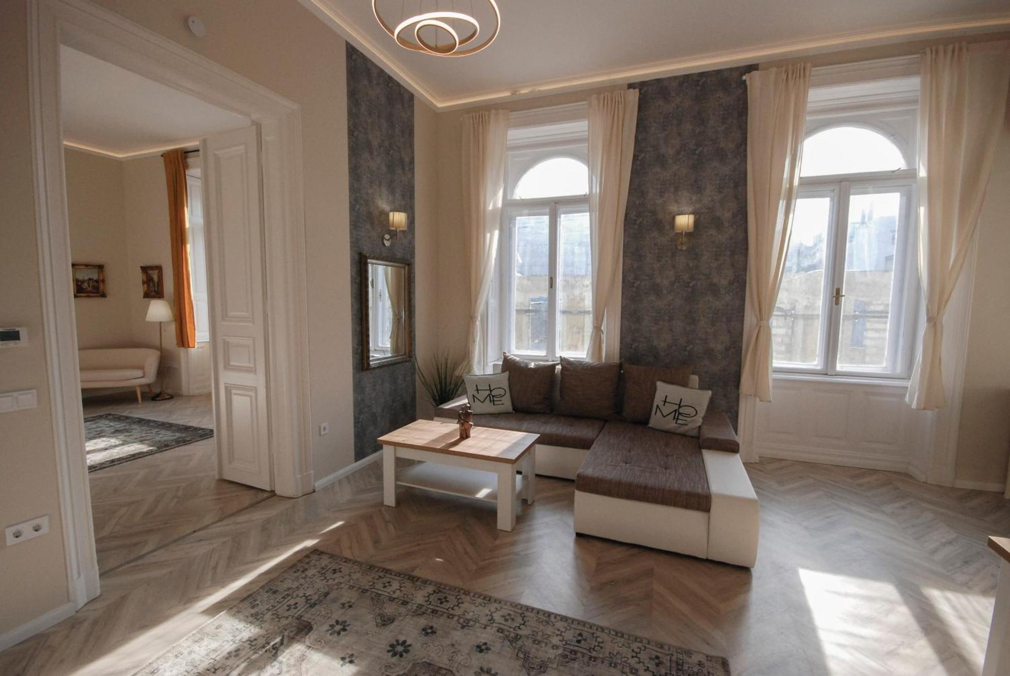 Opera Luxury Resident Apartment Budapest