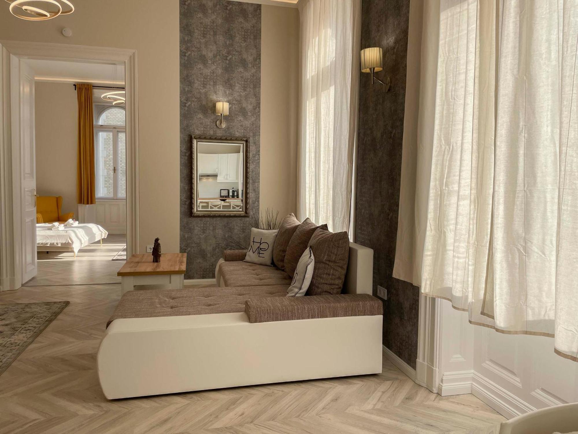 Apartment Opera Luxury Resident *