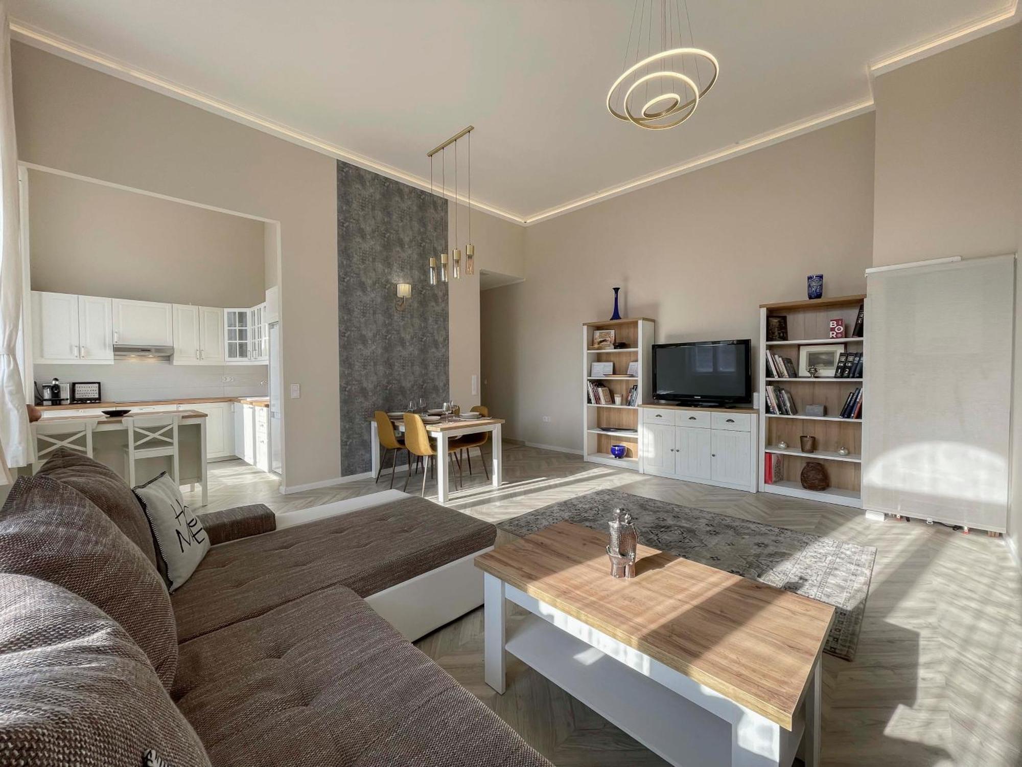 Apartment Opera Luxury Resident